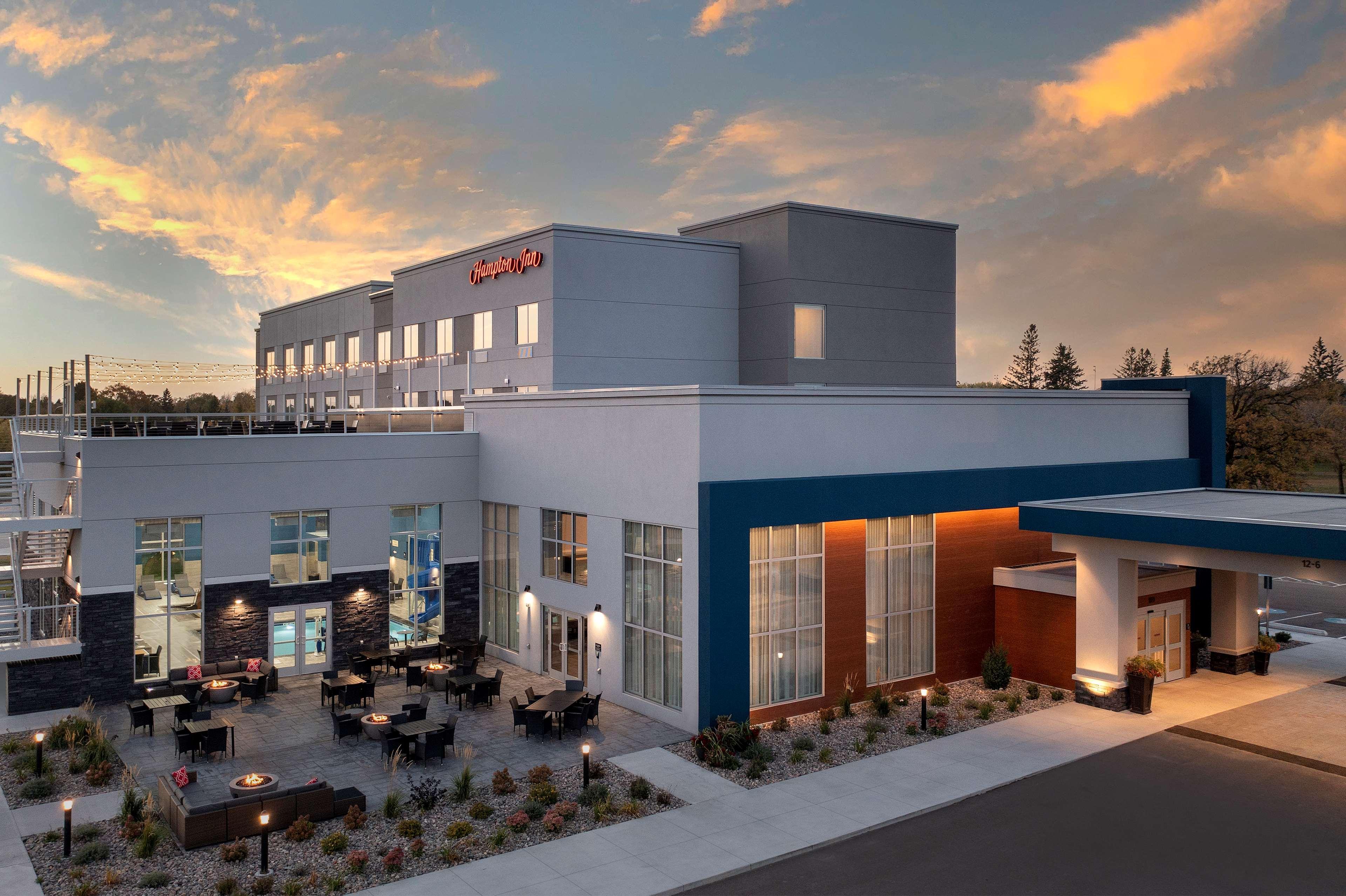 Hampton Inn Warroad, Mn Exterior foto